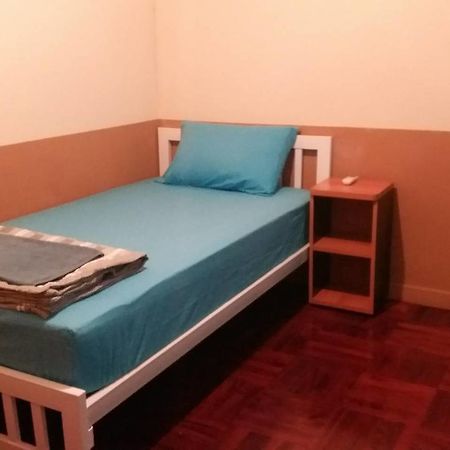 More Hostel @Khaosan Бангкок Экстерьер фото